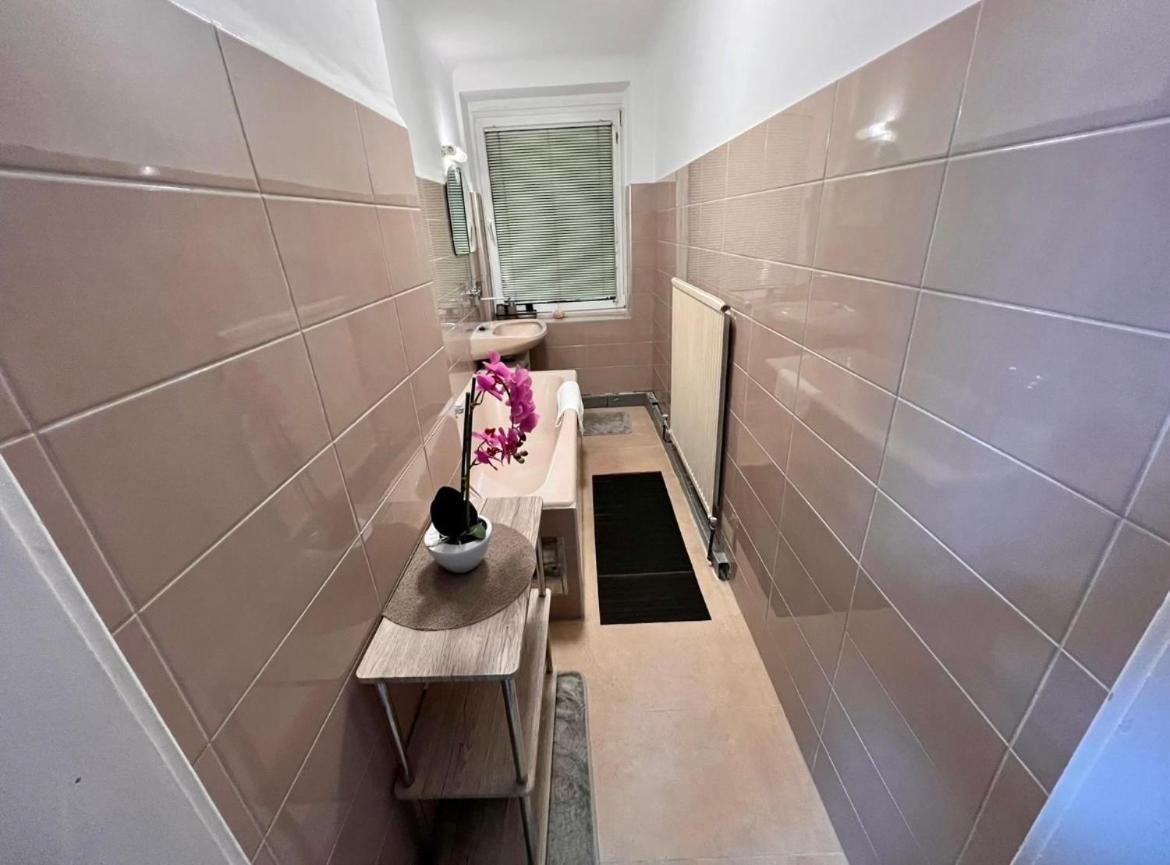 Roomino Apartment Вена Экстерьер фото